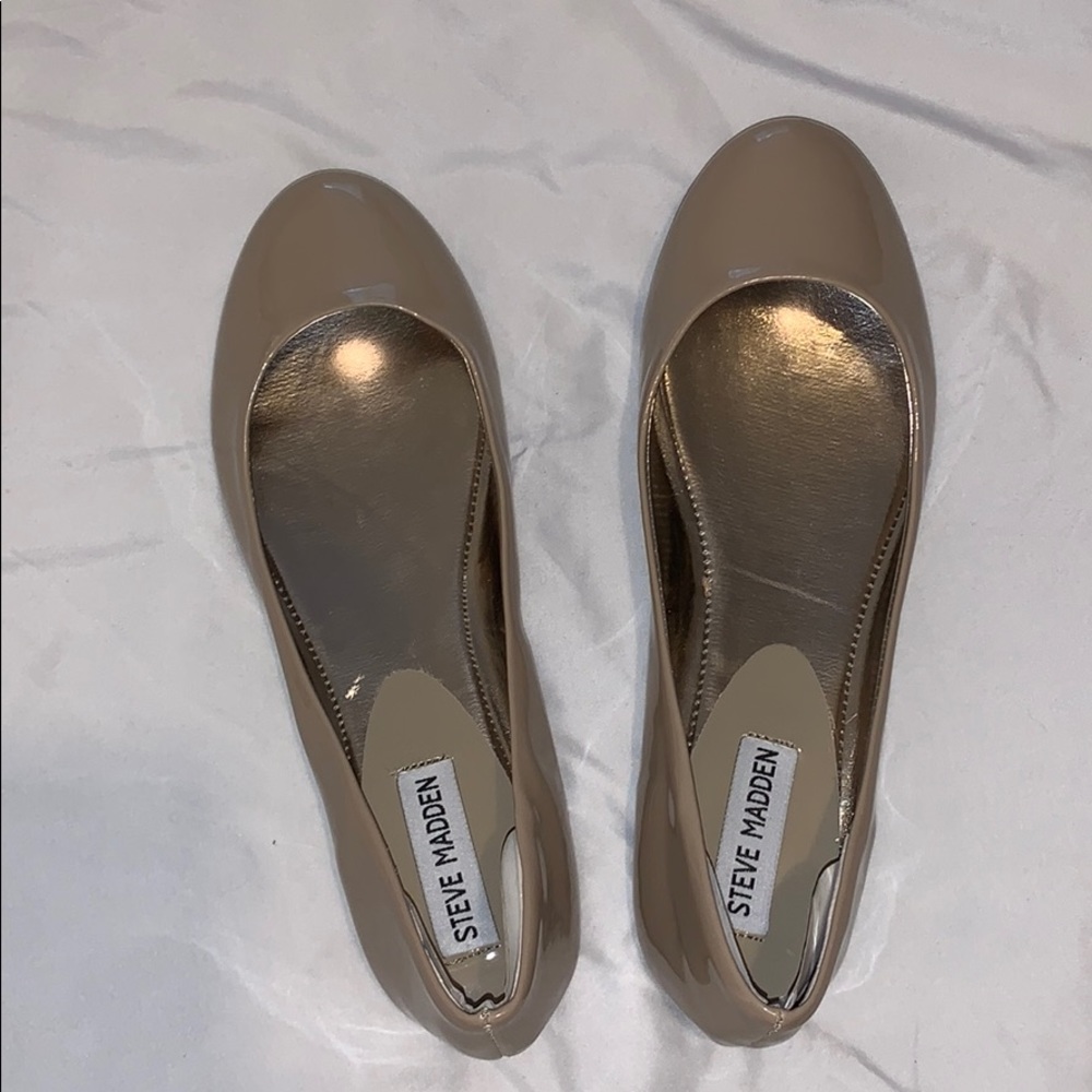 Steve Madden Nude Flats